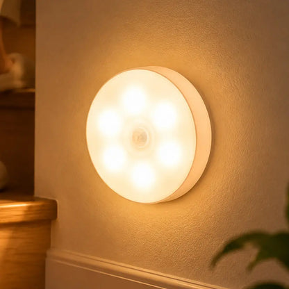 ✨【4 kusy za 23 eur】🔵 Okrúhle LED nočné svetlo so senzorom pohybu – nabíjateľné cez USB, bezdrôtové, s magnetickým nástenným úchytom | Ideálne do spální, na schodiská, do chodieb a šatníkov 🌙🏠